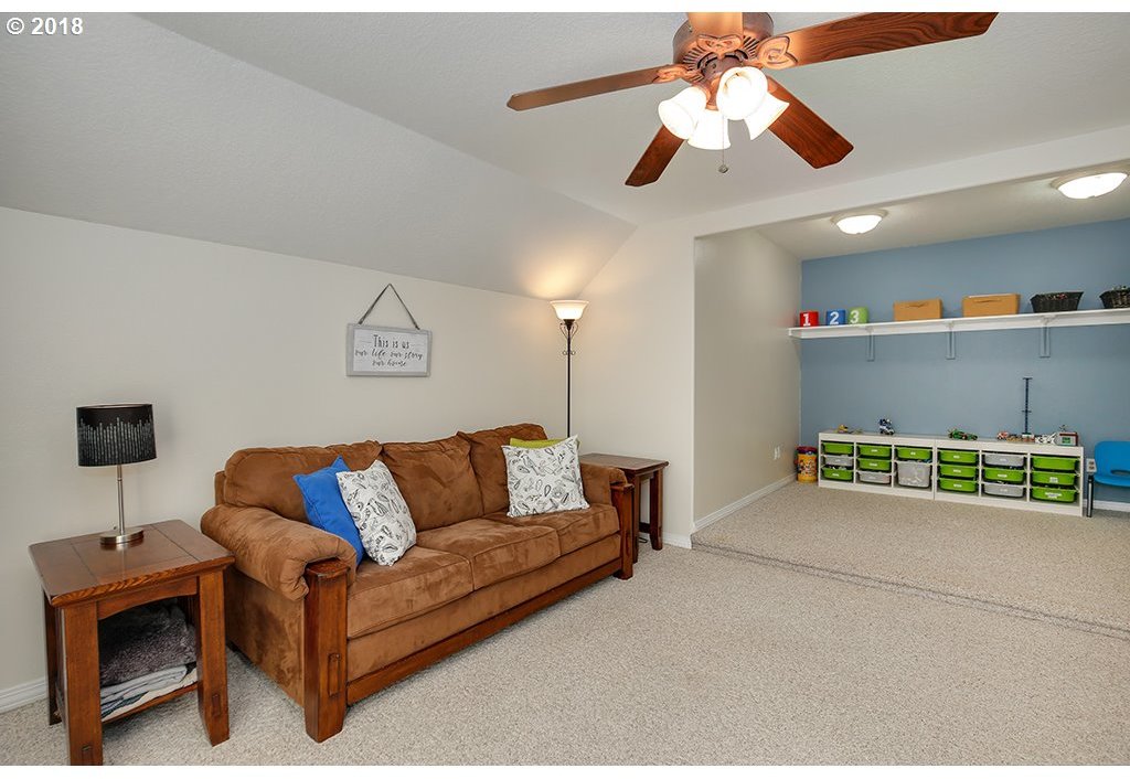 2107 Northwest 31st Circle Camas, WA 98607 - Photo 15 of 32