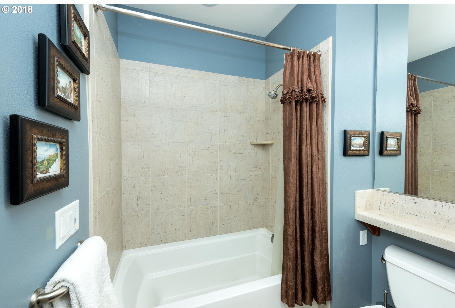 897 Southwest Shaker Place Portland, OR 97225 - Photo 12 of 20 Gallery Image 12
