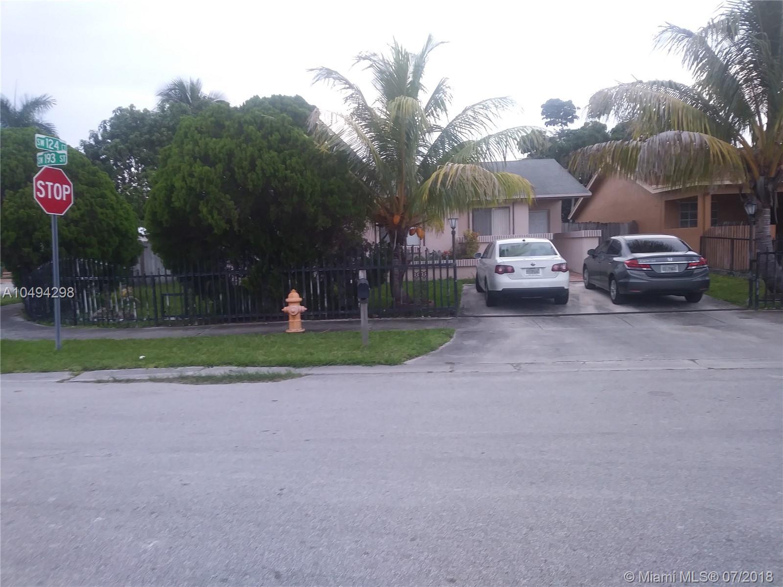 12443 Southwest 193rd Street Miami, FL 33177 - Photo 2 of 6