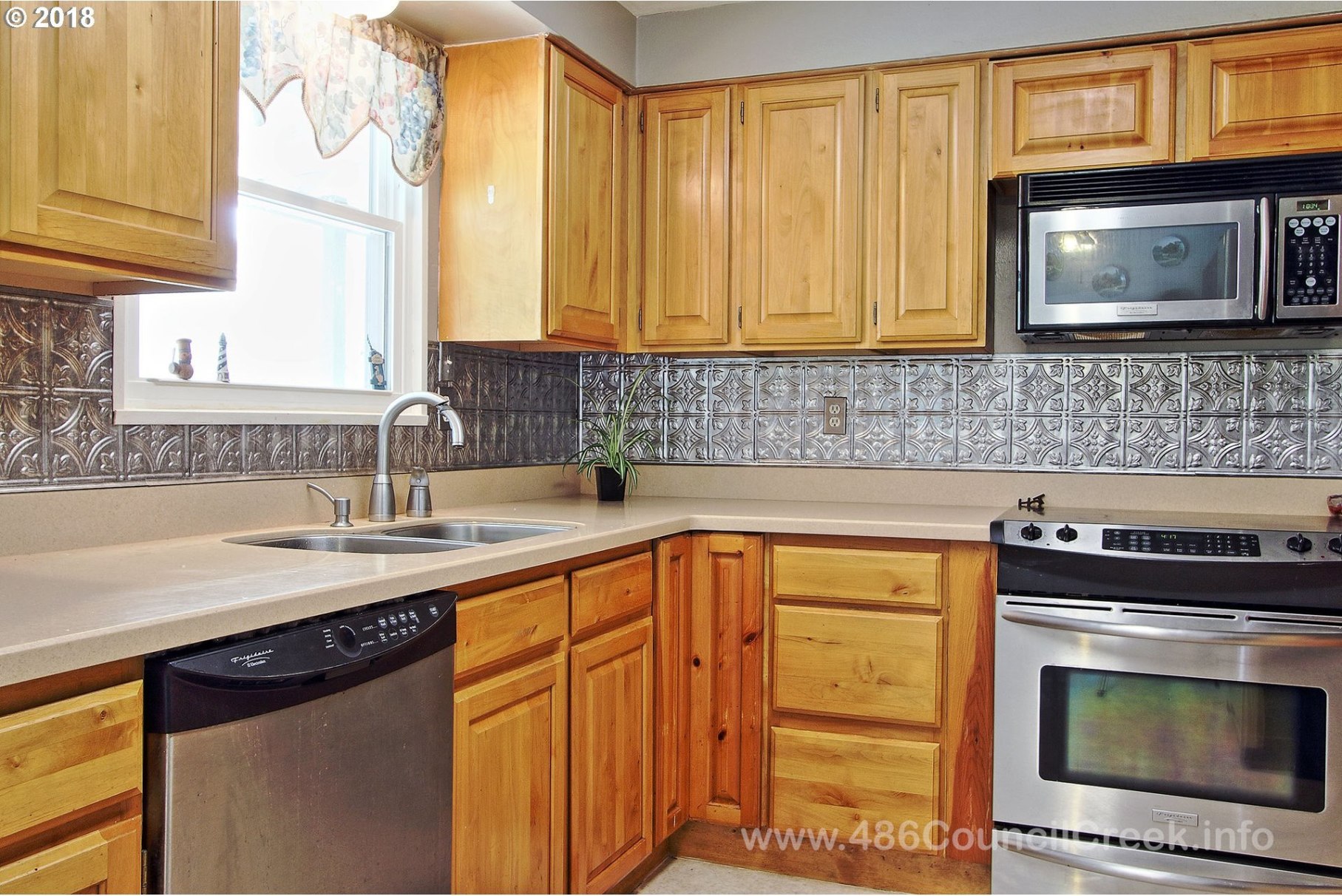 486 Council Creek Road Riddle, OR 97469 - Photo 13 of 26