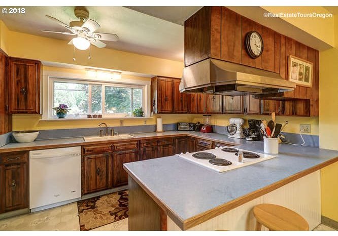 803 Elliott Road Newberg, OR 97132 - Photo 6 of 32 Gallery Image 6