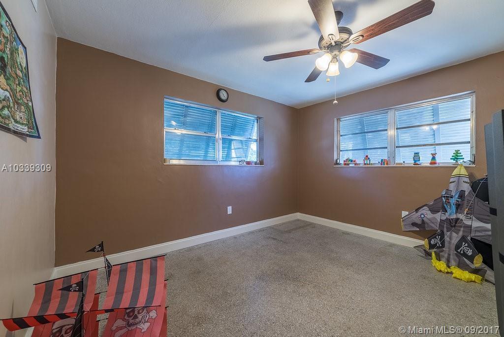19421 Holiday Road Cutler Bay, FL 33157 - Photo 15 of 31 Gallery Image 15