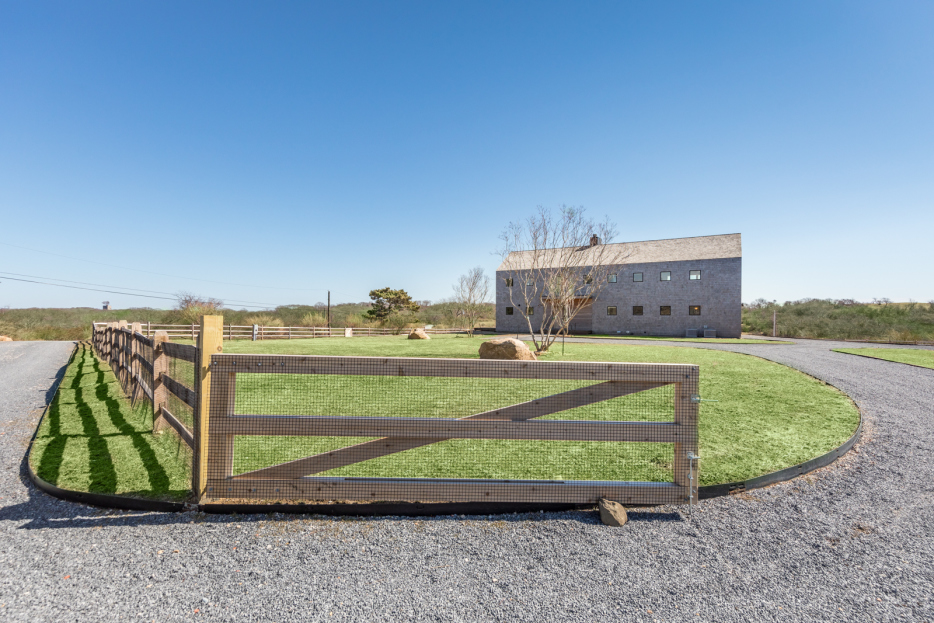 109 Startop Drive Montauk, NY 11954 - Photo 2 of 18