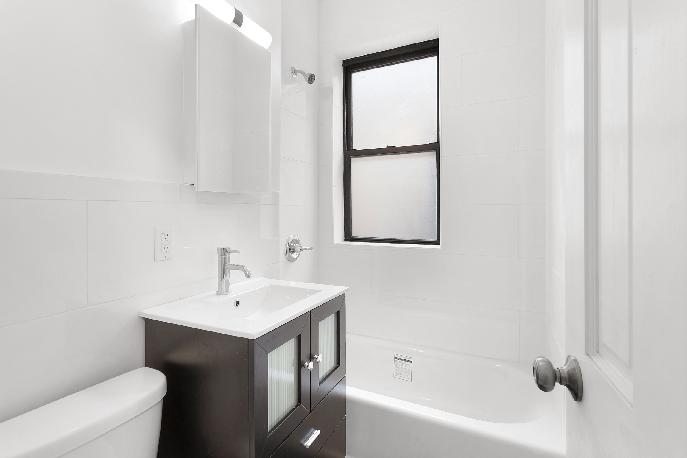 346 West 56th Street, Unit 5C Manhattan, NY 10019 - Photo 4 of 6