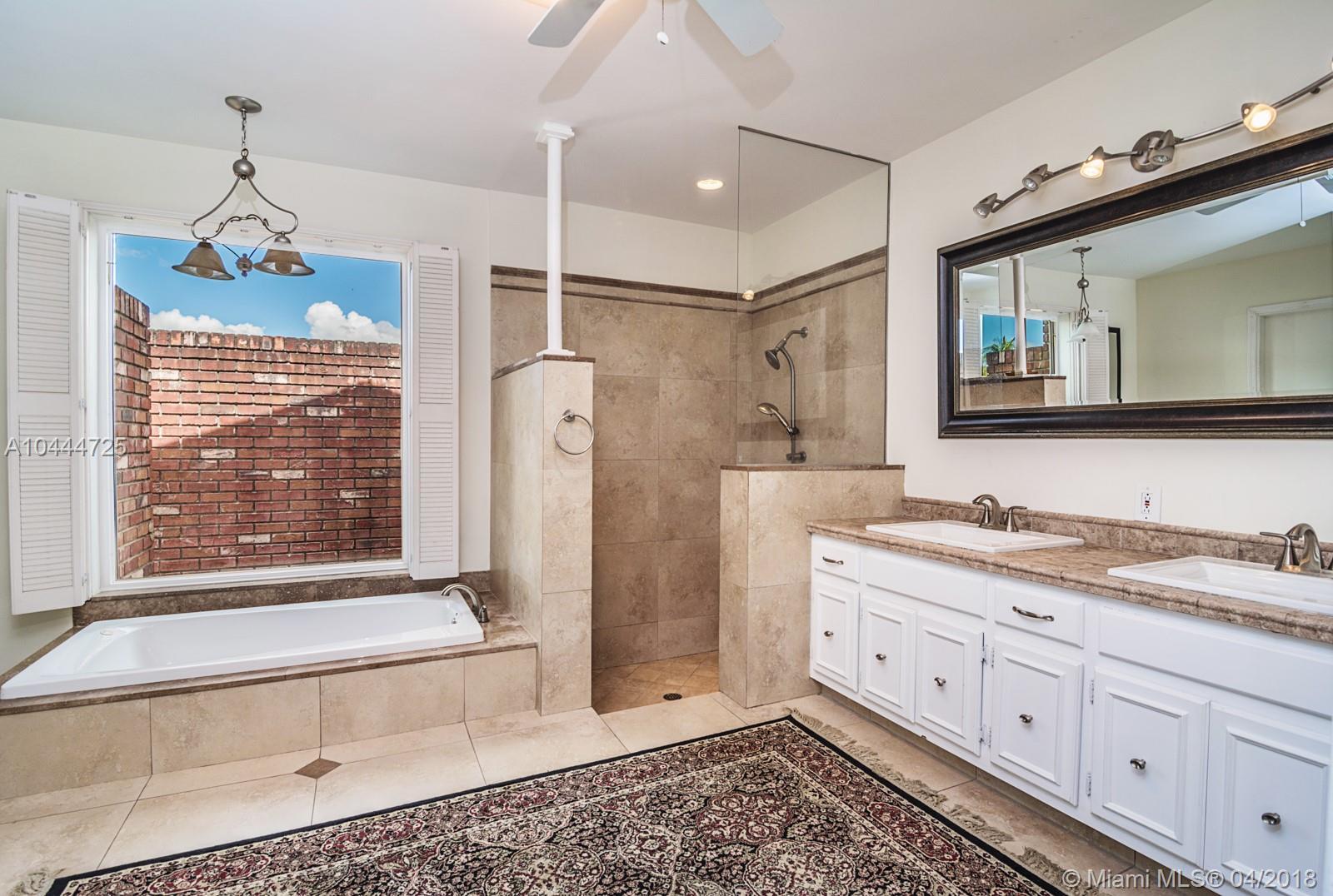 9501 Sea Turtle Manor Plantation, FL 33324 - Photo 11 of 42