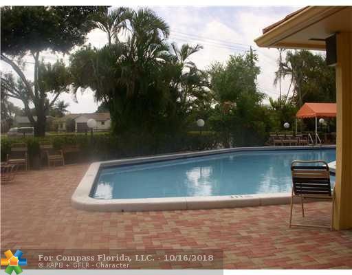 Coral Gate Margate, FL 33063 - Photo 3 of 16