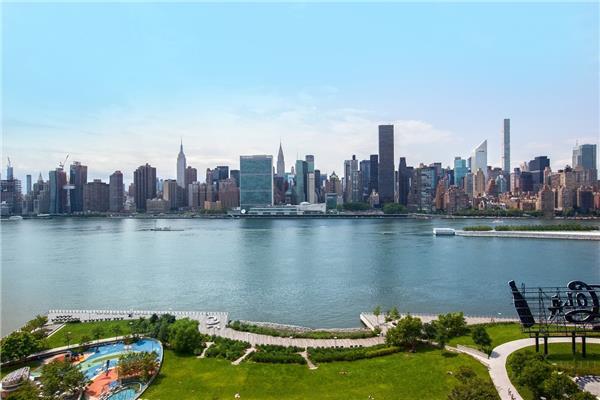 46-30 Center Boulevard, Unit PHA Queens, NY 11109 - Photo 17 of 21