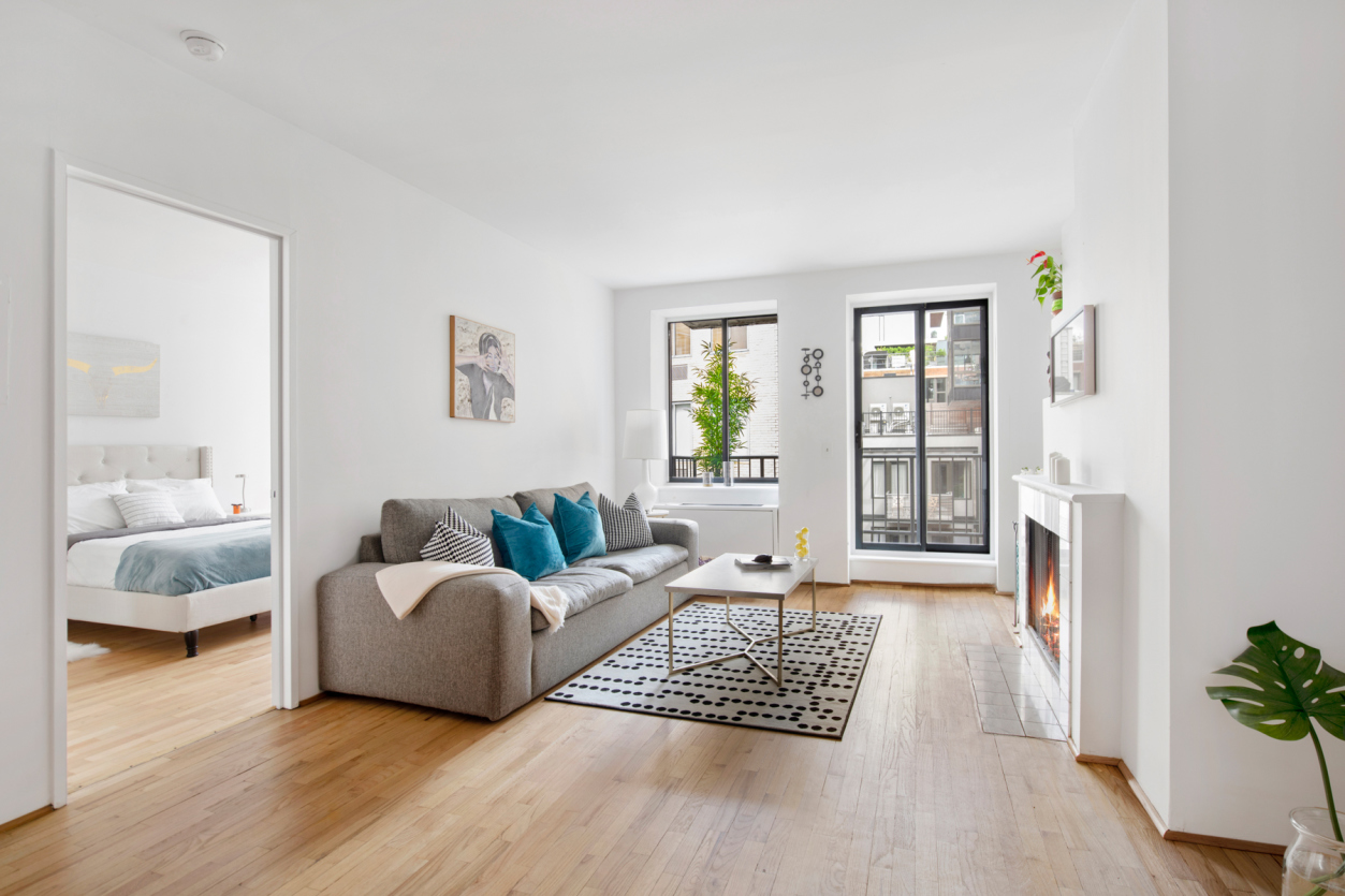 167 Perry Street, Unit 5H Manhattan, NY 10014 - Photo 3 of 11