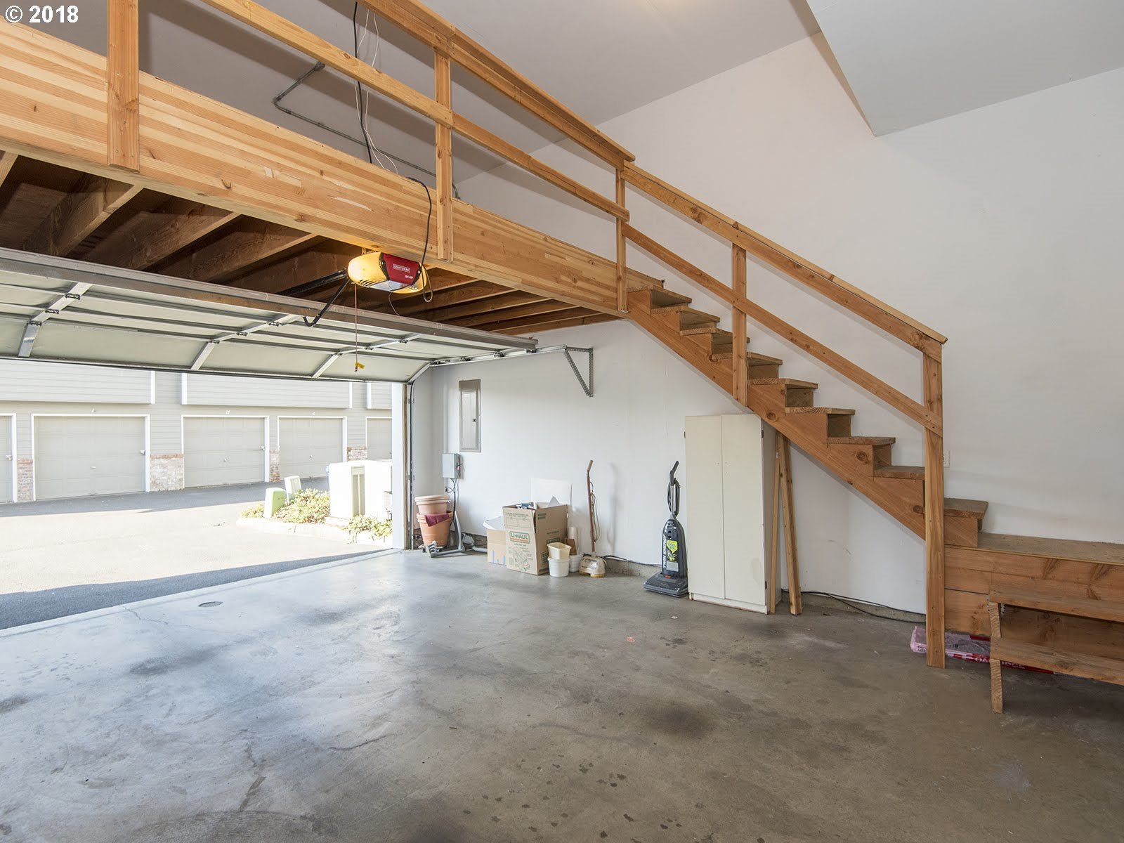 548 Northeast Bridgeton Road Portland, OR 97211 - Photo 24 of 32 Gallery Image 24