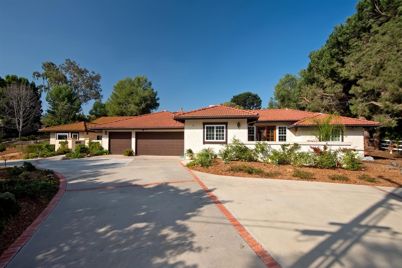 648 Lucylle Lane Encinitas, CA 92024 - Photo 1 of 25