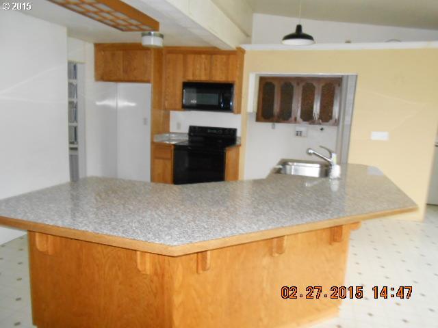 1810 North Myrtle Road Myrtle Creek, OR 97457 - Photo 6 of 16