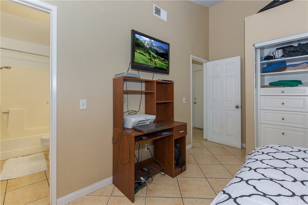 129 Avocado Avenue Perris, CA 92571 - Photo 13 of 18