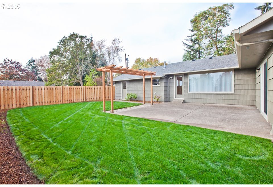 20170 Southwest Kinnaman Road Beaverton, OR 97078 - Photo 18 of 20 Gallery Image 18