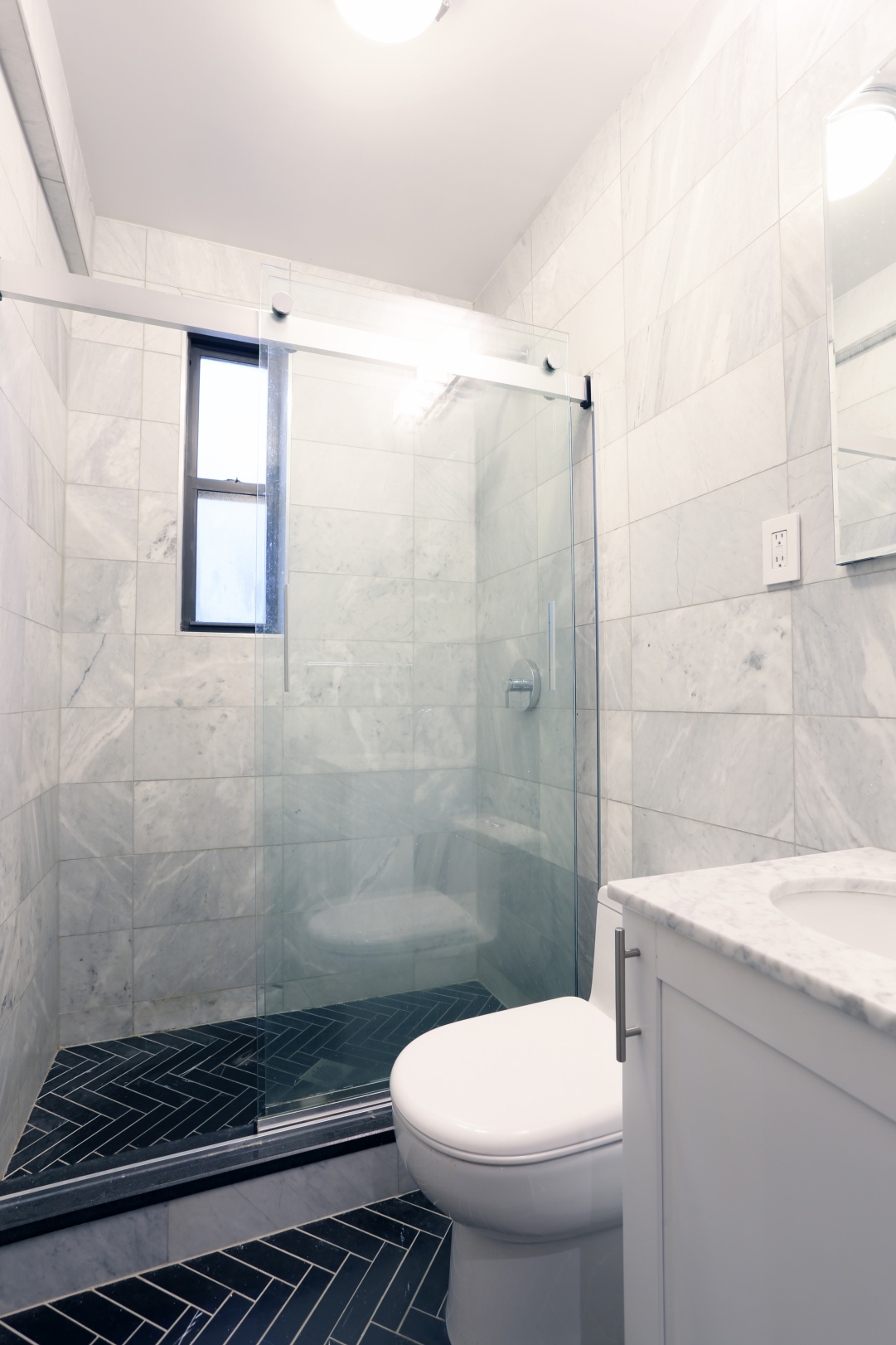 421 West 21st Street, Unit 4B Manhattan, NY 10011 - Photo 4 of 7