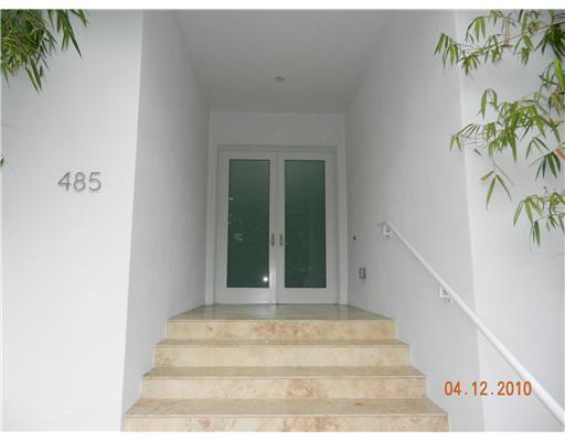 485 Ridgewood Road Key Biscayne, FL 33149 - Photo 2 of 16