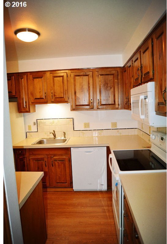 5123 Southwest Oleson Road Portland, OR 97225 - Photo 28 of 28 Gallery Image 28
