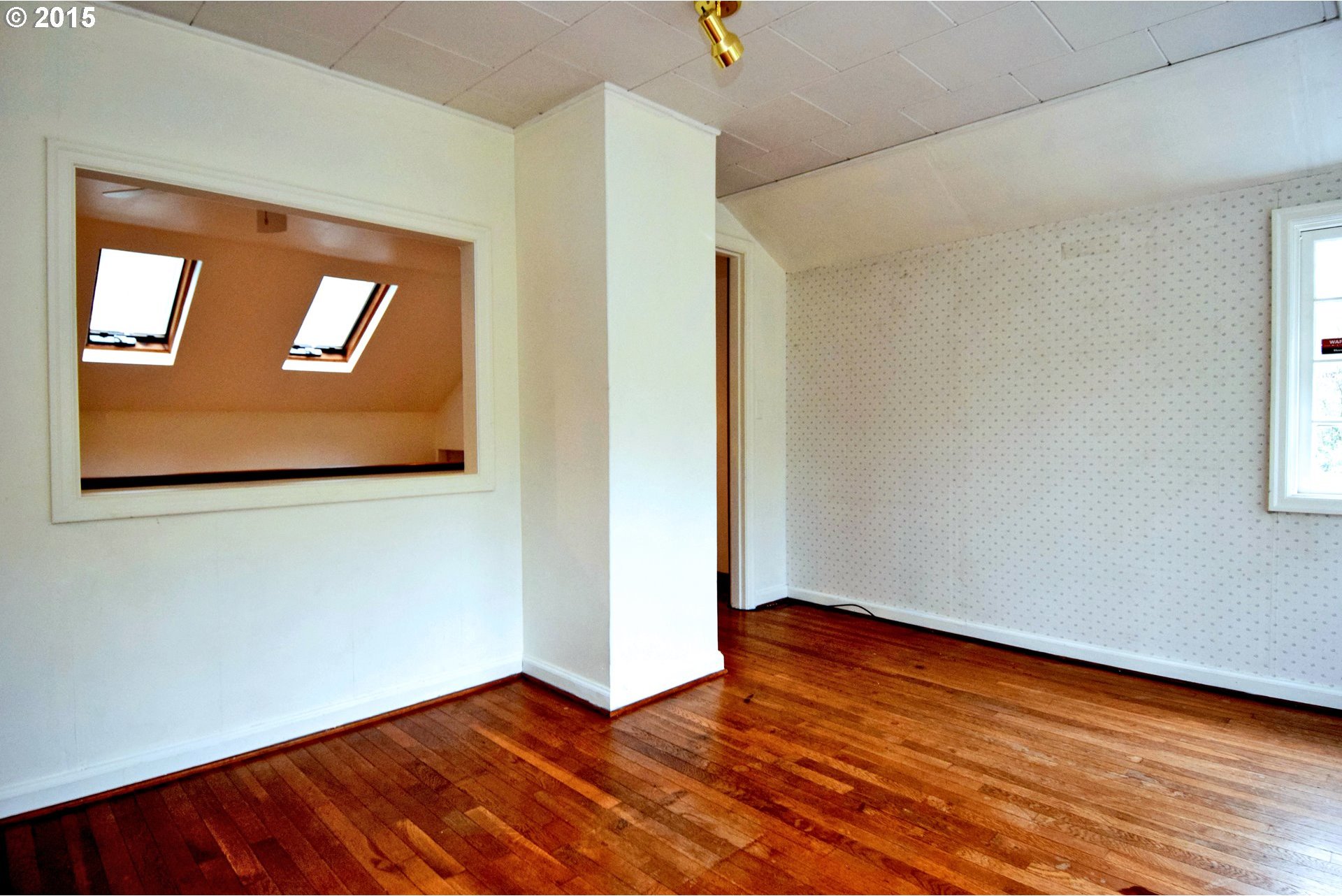 12033 Southwest Lesser Road Portland, OR 97219 - Photo 23 of 32 Gallery Image 23
