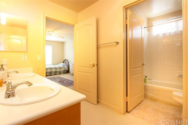 17764 Sidwell Street Granada Hills, CA 91344 - Photo 21 of 49