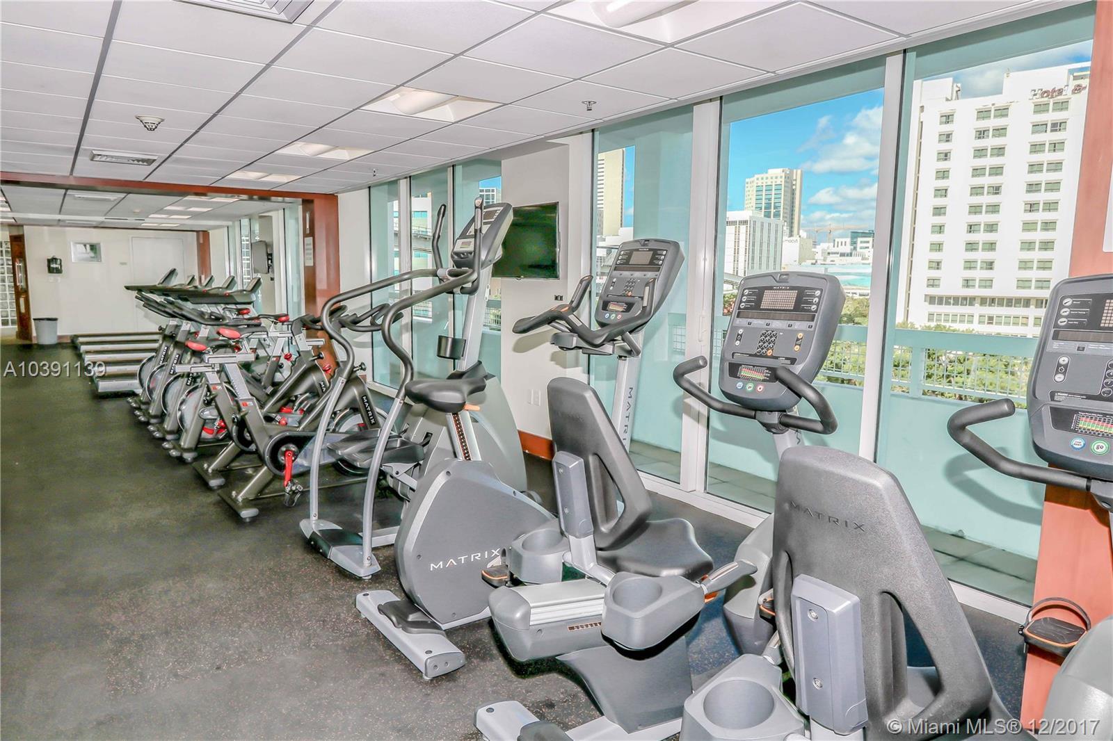 31 Southeast 5th Street, Unit 3110 Miami, FL 33131 - Photo 31 of 36