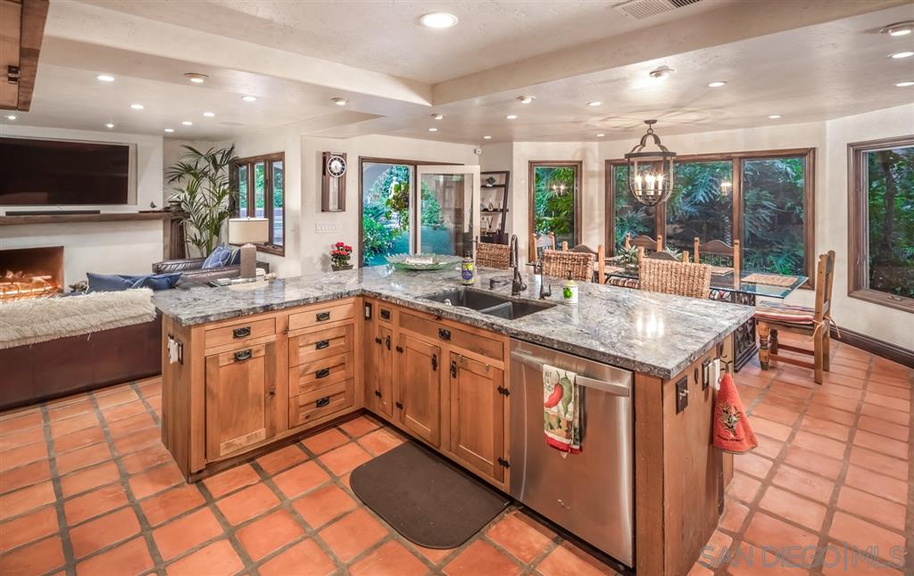 2154 Ranch View Terrace Encinitas, CA 92024 - Photo 21 of 25