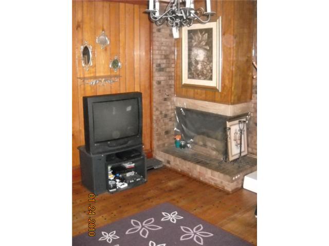2038 Oakvalley Road Memphis, TN 38116 - Photo 3 of 8 Gallery Image 3
