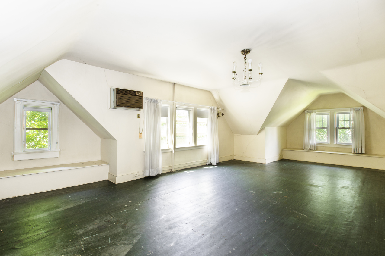 189 Argyle Road Brooklyn, NY 11218 - Photo 9 of 12