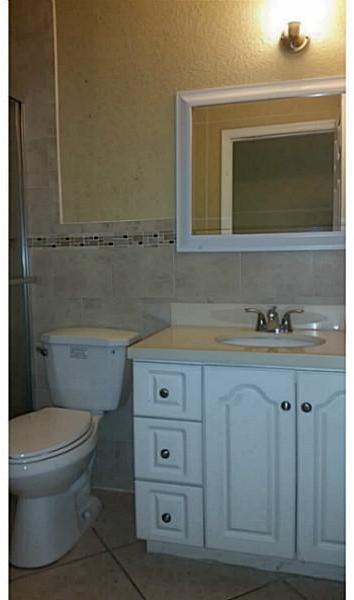 14821 Southwest 178th Terrace Miami, FL 33187 - Photo 15 of 18
