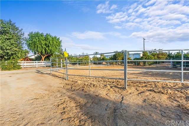 2198 Jefferson Street Riverside, CA 92504 - Photo 32 of 40