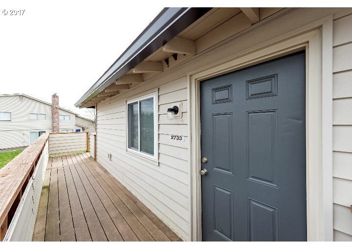 2733 Northeast Rene Avenue, Unit 30D Gresham, OR 97030 - Photo 5 of 31 Gallery Image 5