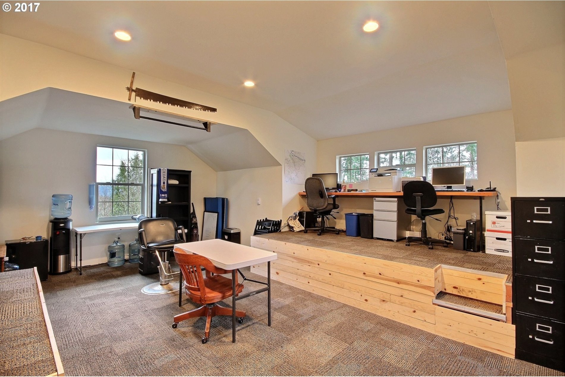5505 Southwest Brugger Street Portland, OR 97219 - Photo 27 of 32 Gallery Image 27