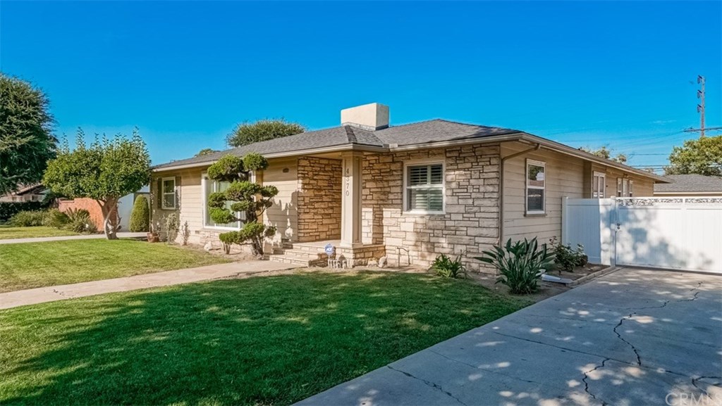 4370 Cerritos Avenue Long Beach, CA 90807 - Photo 2 of 43