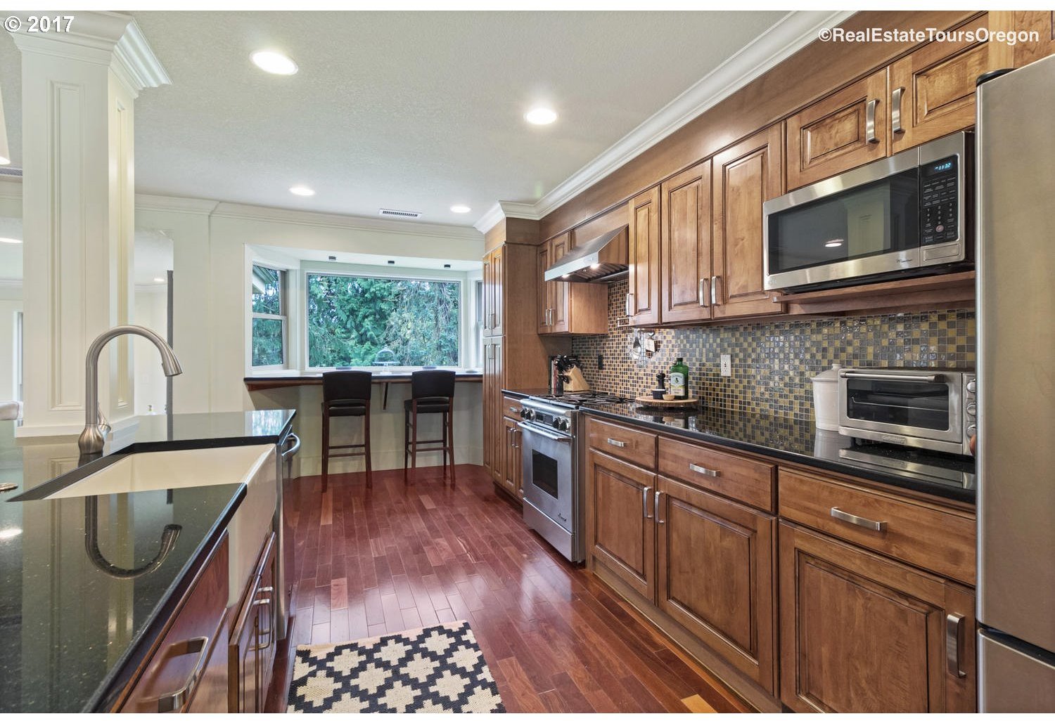 2645 Southwest Maple Lane Portland, OR 97225 - Photo 25 of 32 Gallery Image 25