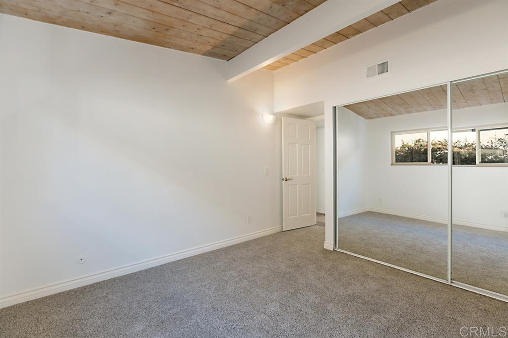 359 Neptune Avenue Encinitas, CA 92024 - Photo 12 of 16 Gallery Image 12