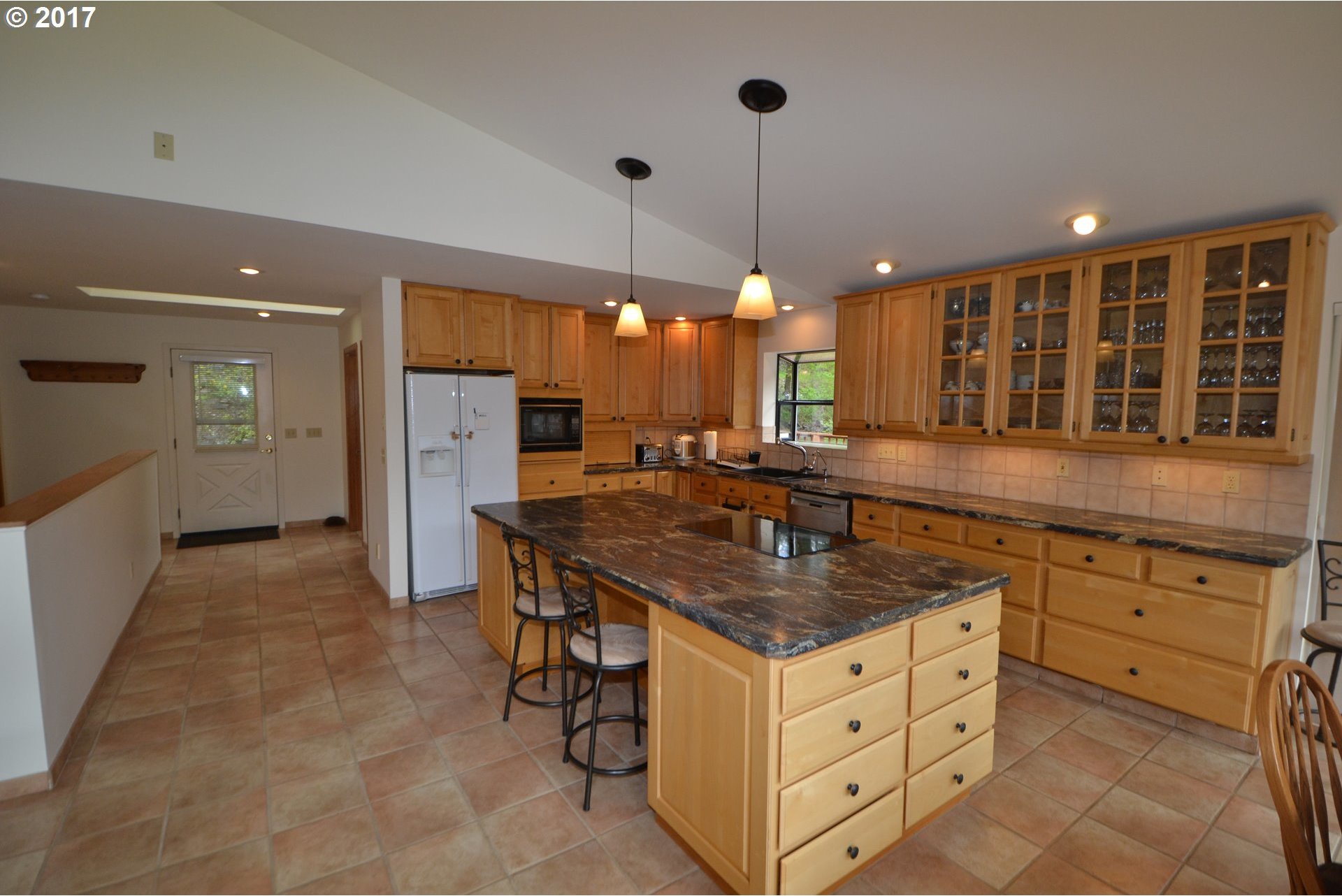 331 Lakeview Road, Unit 24 White Salmon, WA 98672 - Photo 8 of 21 Gallery Image 8