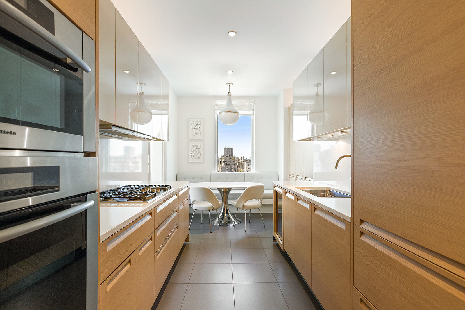 255 East 74th Street, Unit 19A Manhattan, NY 10021 - Photo 3 of 30