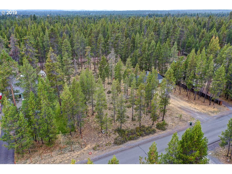 55709 Swan Road Bend, OR 97707 - Photo 9 of 13 Gallery Image 9