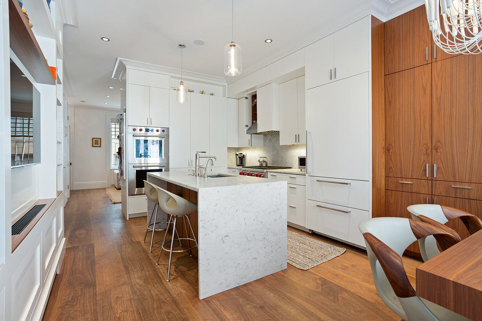 12 Henderson Place Manhattan, NY 10028 - Photo 3 of 26