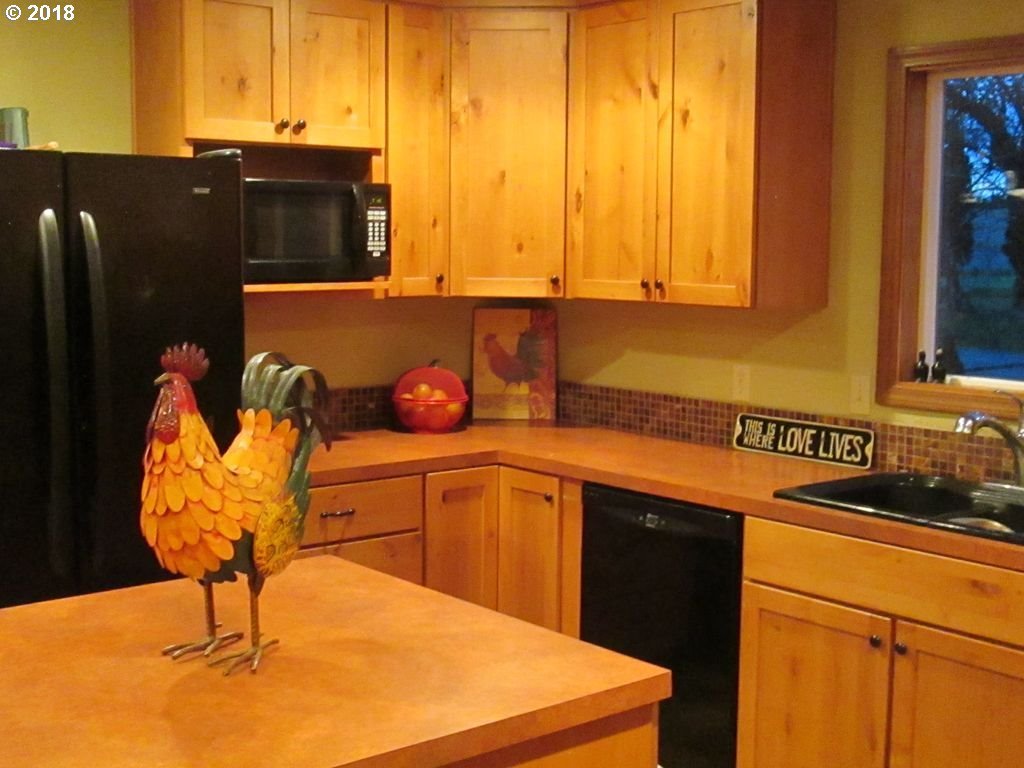 2175 Northwest Geer Road Hermiston, OR 97838 - Photo 7 of 31 Gallery Image 7