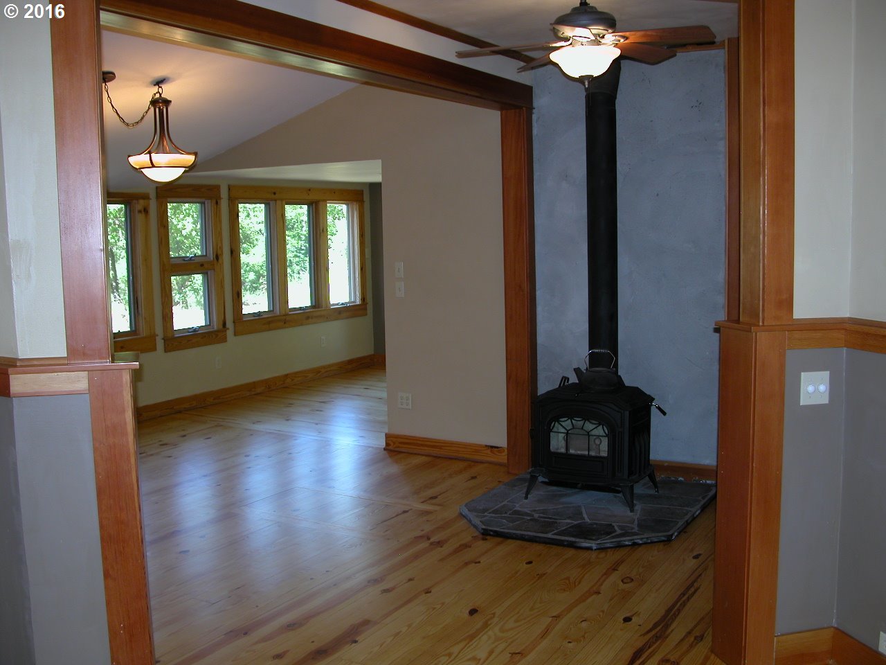 5640 Imai Road Hood River, OR 97031 - Photo 10 of 20 Gallery Image 10