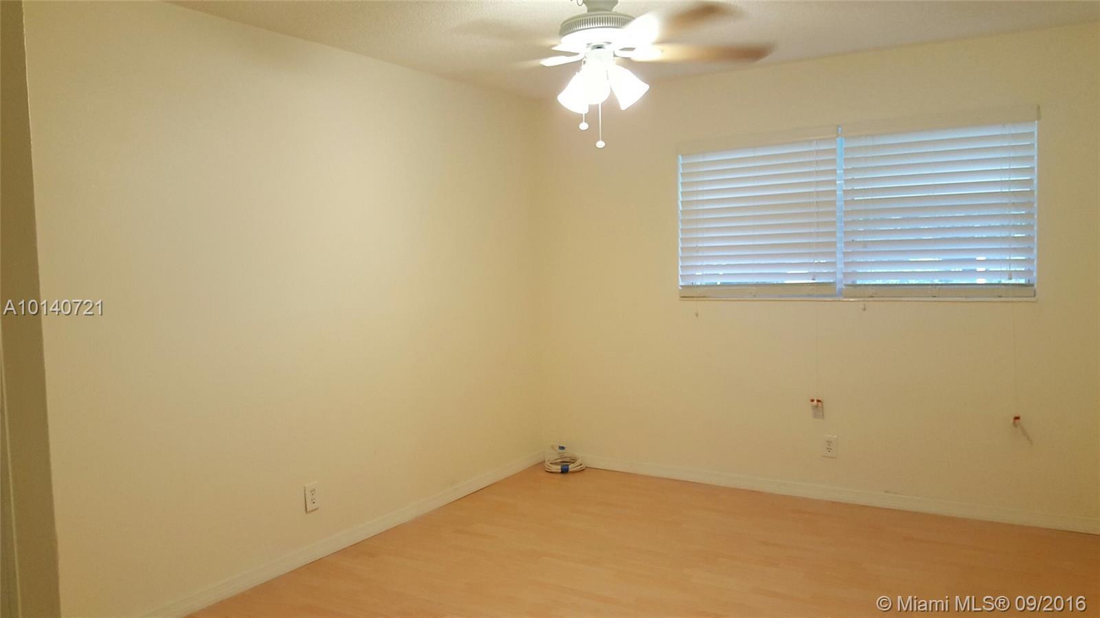 2220 Northeast 51st Street Lighthouse Point, FL 33064 - Photo 13 of 16