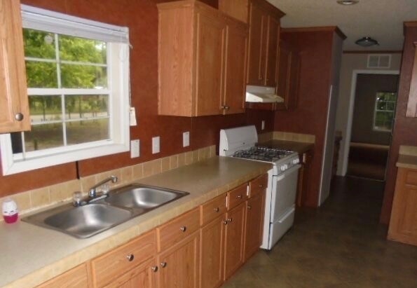 103 Gautiers Road Crescent City, FL 32112 - Photo 4 of 36 Gallery Image 4