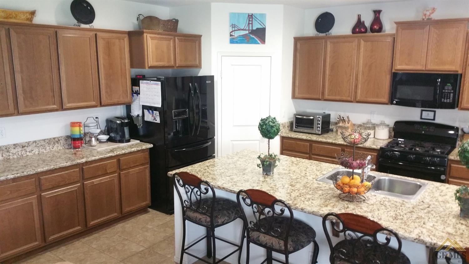 4513 Basque Street Bakersfield, CA 93313 - Photo 15 of 28