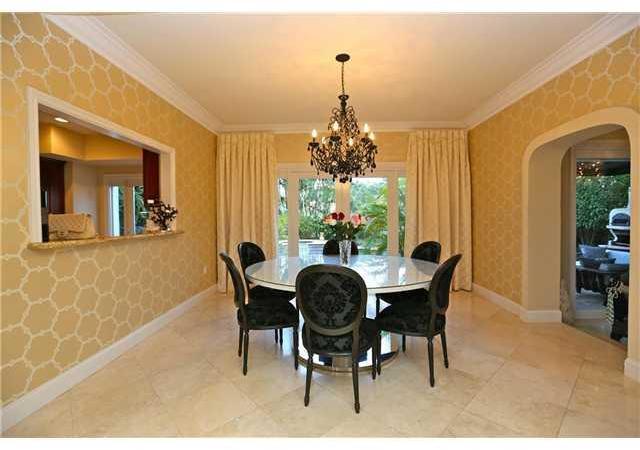 5839 Alton Road Miami Beach, FL 33140 - Photo 6 of 20