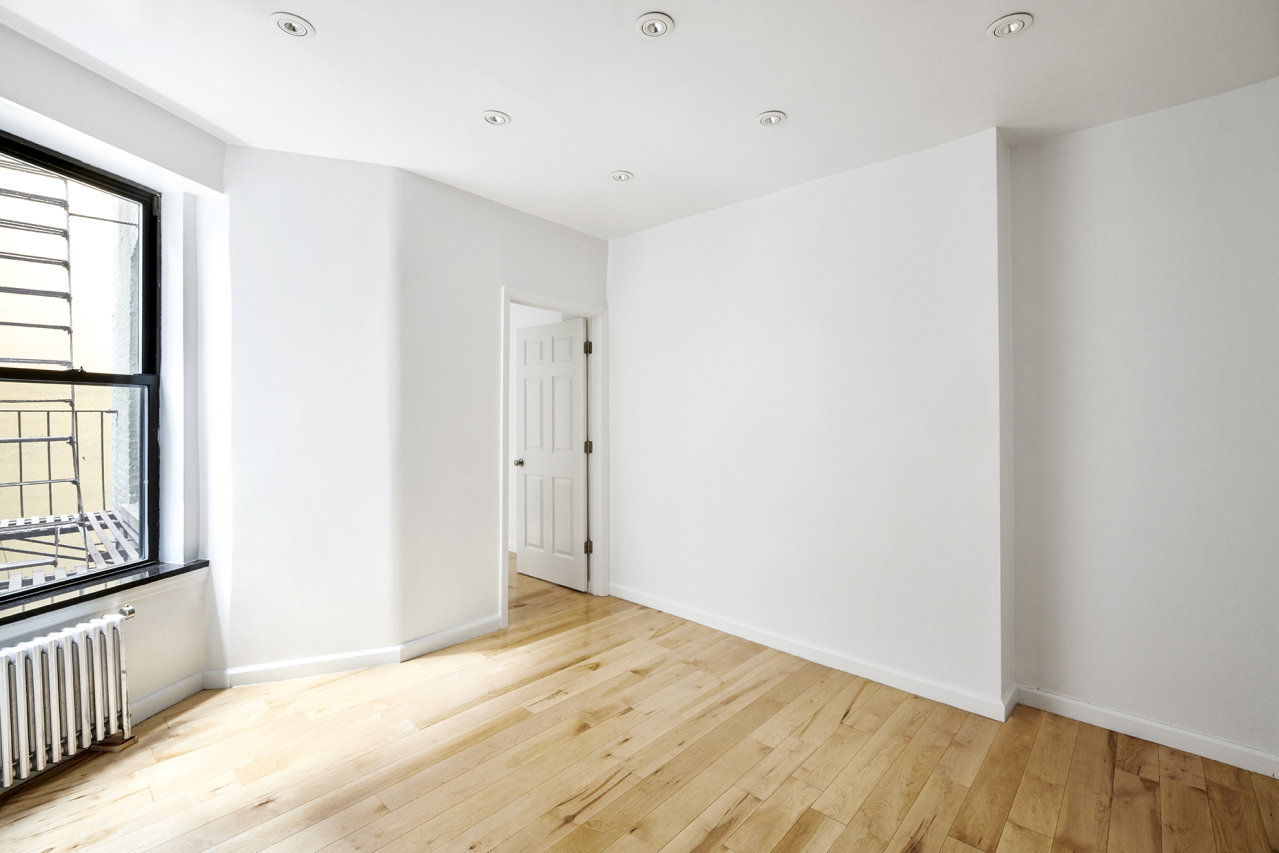 262 East 2nd Street, Unit 2E Manhattan, NY 10009 - Photo 3 of 4