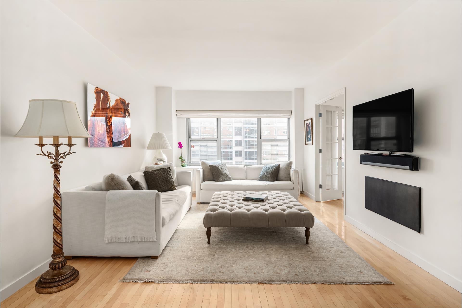 360 East 72nd Street, Unit B1001 Manhattan, NY 10021 - Photo 2 of 16