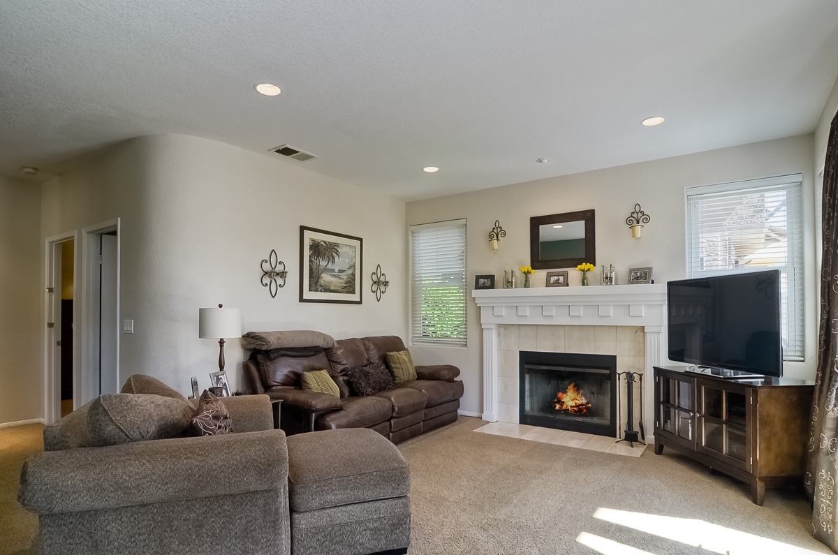 2315 Terraza Ribera Carlsbad, CA 92009 - Photo 13 of 25 Gallery Image 13