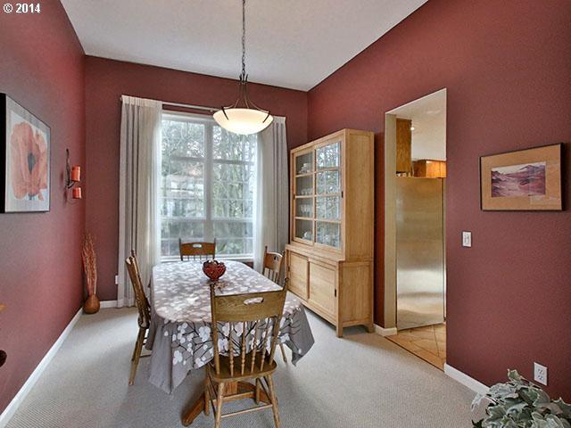 10015 Southwest Shearwater Loop Beaverton, OR 97007 - Photo 7 of 16 Gallery Image 7