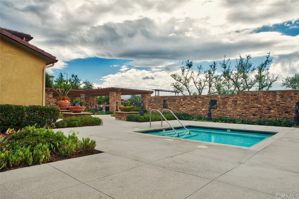 18946 Lauren Lane Saugus, CA 91350 - Photo 19 of 20 Rec Center Spa