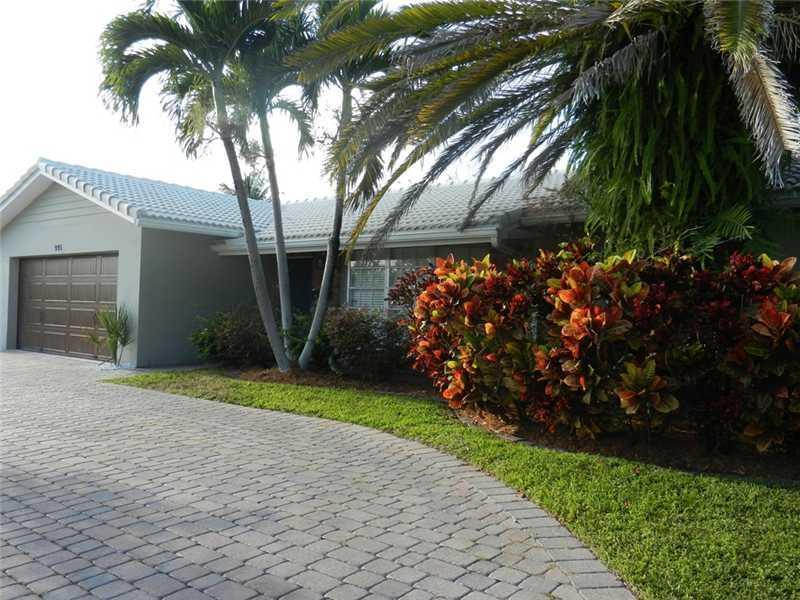 995 Southwest 13th Drive Boca Raton, FL 33486 - Photo 5 of 35