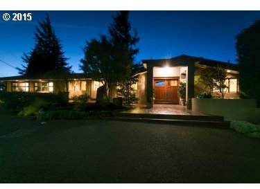4419 Southwest Carl Place Portland, OR 97239 - Photo 19 of 24 Gallery Image 19